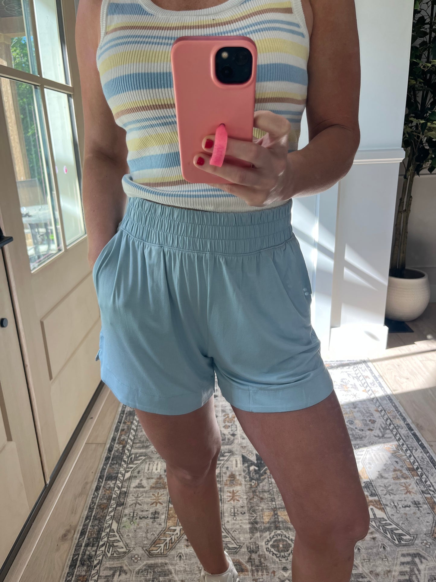 Palm Breeze Shorts - Light Blue