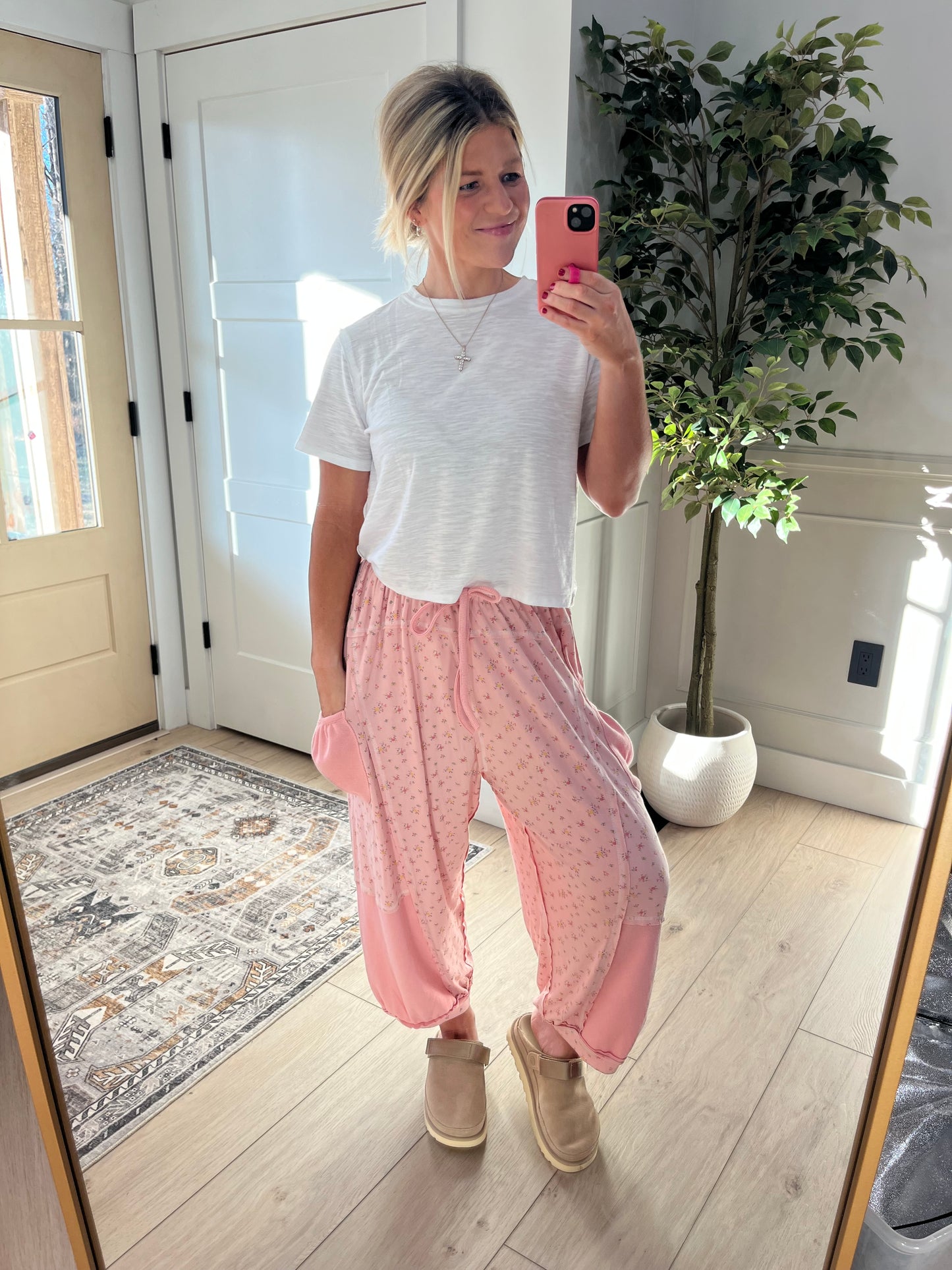 Field of Roses Joggers