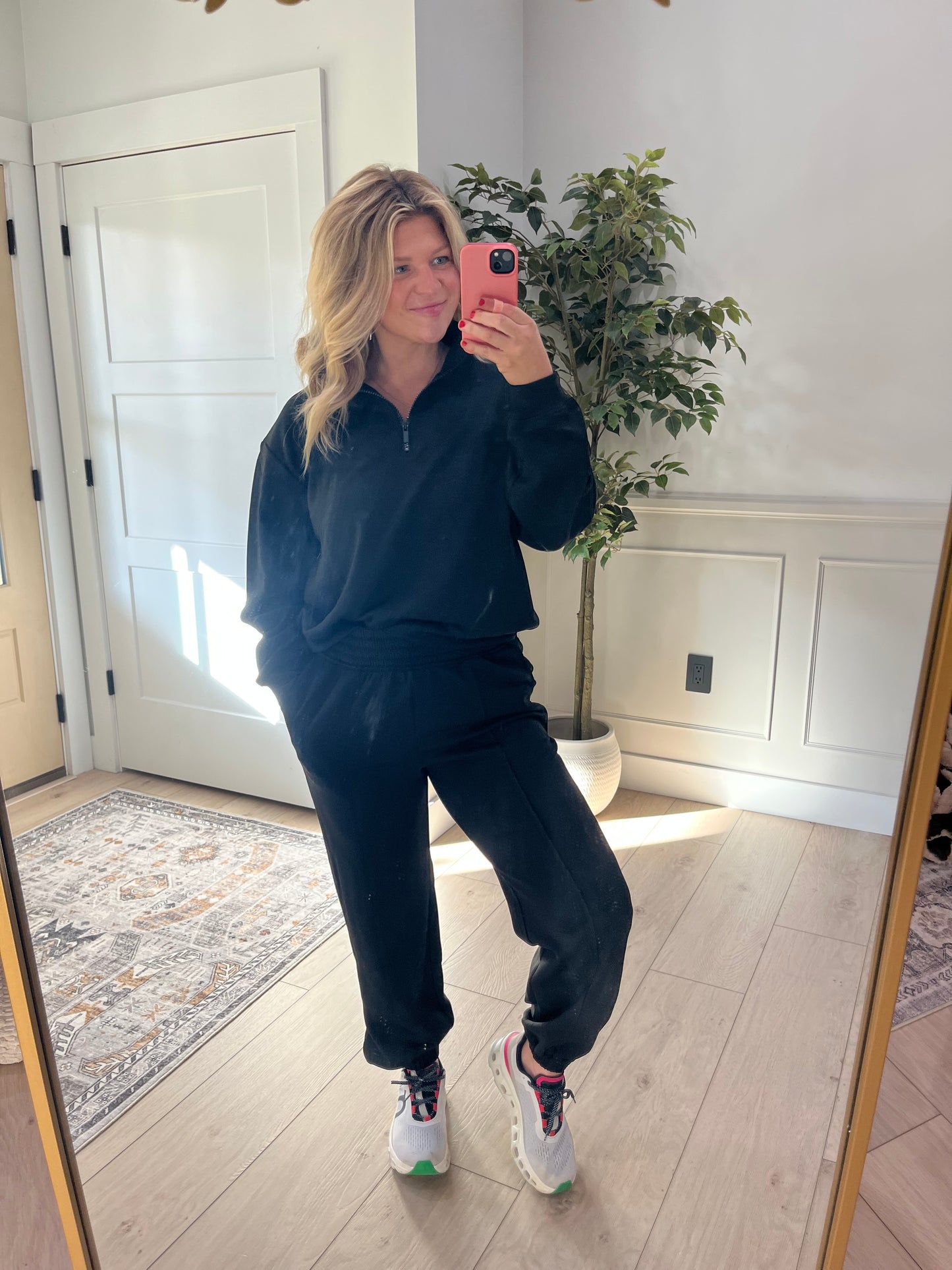 Easy Mode Joggers - Black