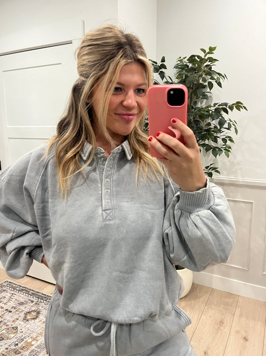 Snap Back Sweatshirt - Sleet